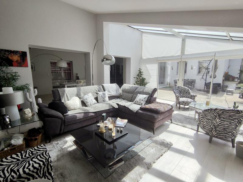 Maison - 187 m² - 6 pièces