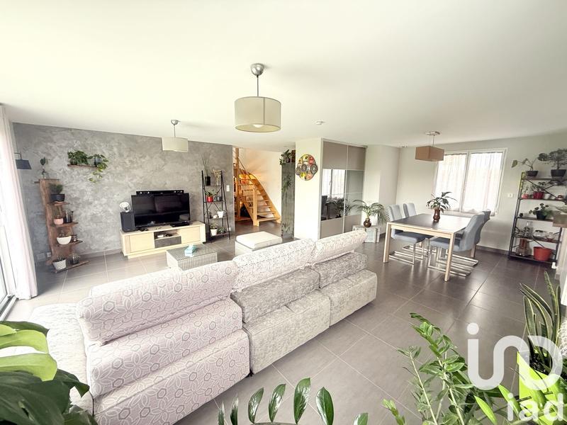 Maison - 155 m² - 8 pièces