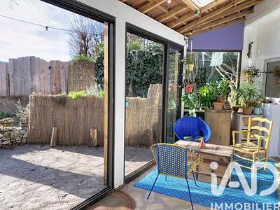 Maison - 90 m² - 4 pièces