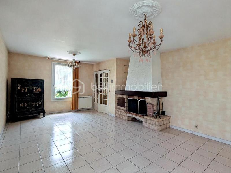 Maison traditionnelle - 186 m² - 8 pièces