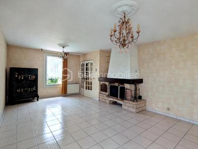 Maison traditionnelle - 186 m² - 8 pièces