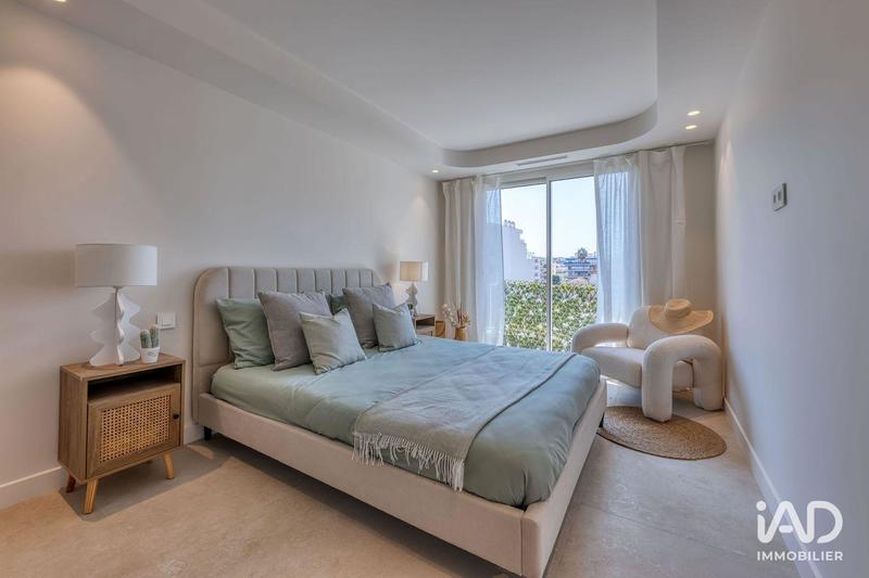 Appartement - 80 m² - 3 pièces