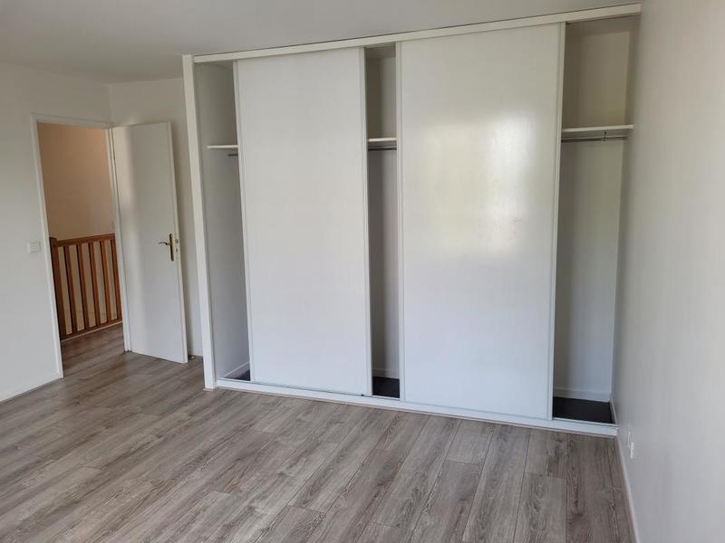 Maison jumelée - 94 m² - 5 pièces