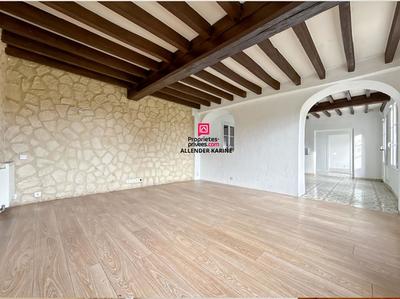Maison - 140 m² - 8 pièces