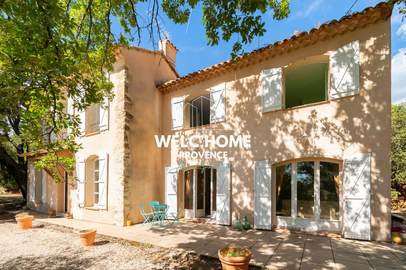 Maison - 181 m² - 9 pièces