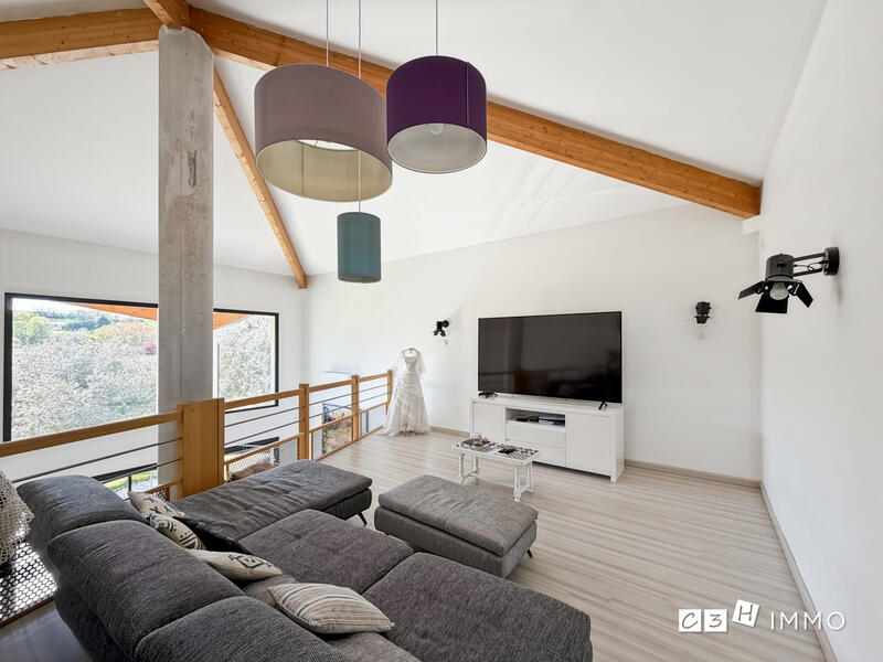 Maison - 190 m² - 6 pièces