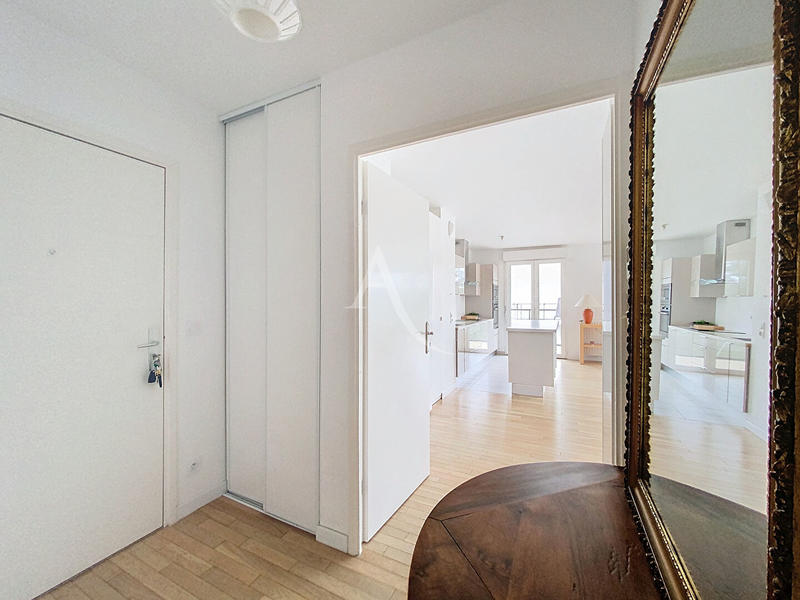 Appartement - 91 m² - 4 pièces