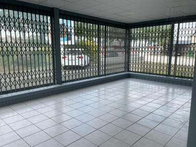 Local commercial - 330 m²