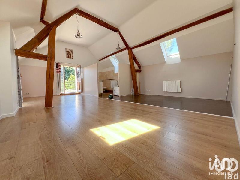 Maison - 280 m² - 6 pièces