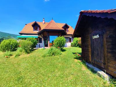 Maison - 174 m² - 6 pièces