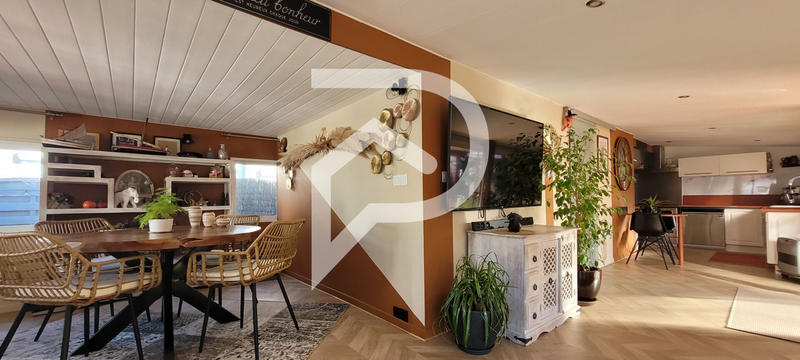 Maison - 94 m² - 3 pièces