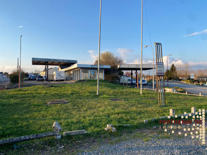 Terrain commercial - 1 513 m²