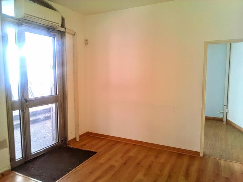 Local commercial - 135 m² - 5 pièces