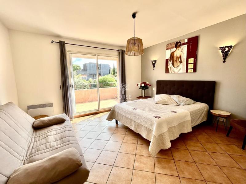 Maison - 103 m² - 4 pièces