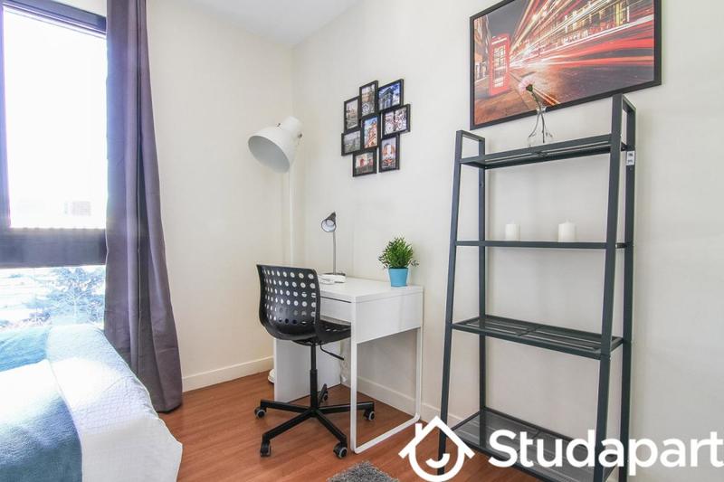 Chambre - 11 m² - 1 pièce