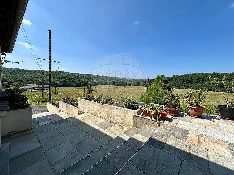 Hôtellerie / Restauration - 1 300 m² - 17 pièces