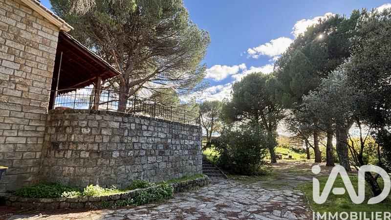 Maison - 155 m² - 5 pièces