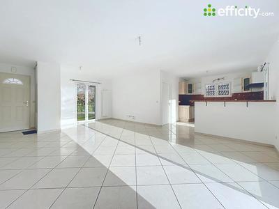 Maison - 103 m² - 5 pièces