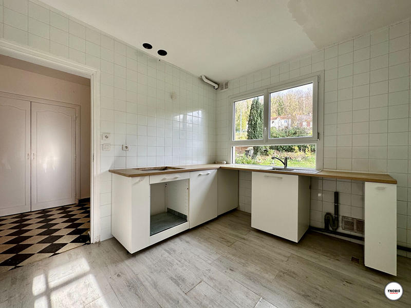 Maison - 284 m² - 12 pièces