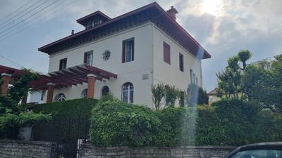 Maison - 314 m² - 10 pièces