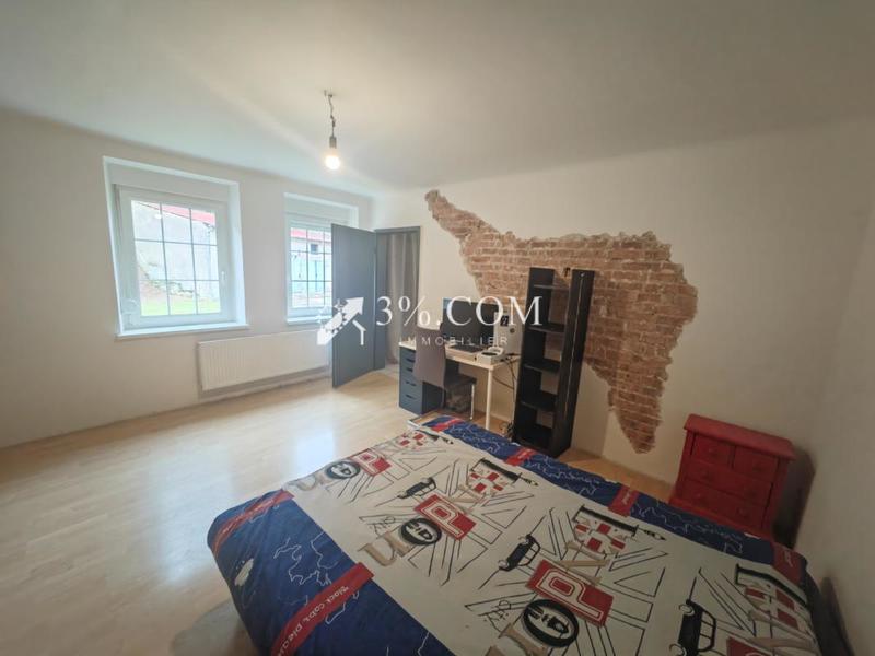 Maison - 190 m² - 8 pièces