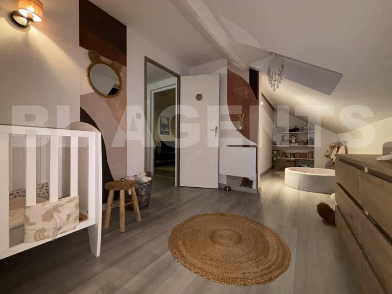 Maison traditionnelle - 95 m² - 5 pièces