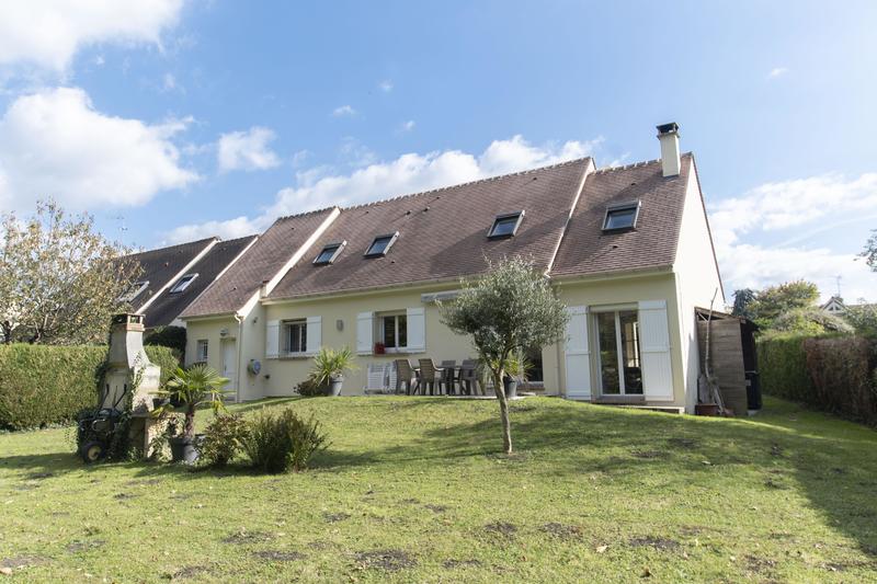 Maison contemporaine - 140 m² - 7 pièces