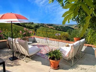 Villa - 253 m² - 8 pièces