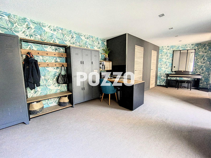 Maison - 138 m² - 5 pièces