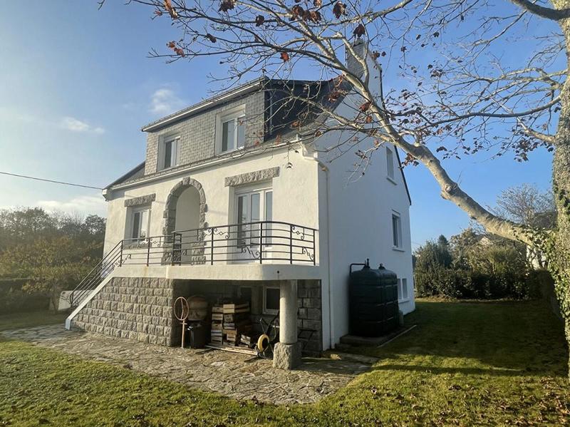 Maison - 120 m² - 6 pièces