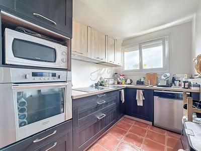 Appartement - 84 m² - 4 pièces