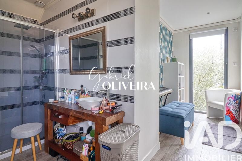 Maison de maîtres - 242 m² - 7 pièces