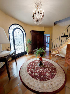 Maison - 220 m² - 7 pièces