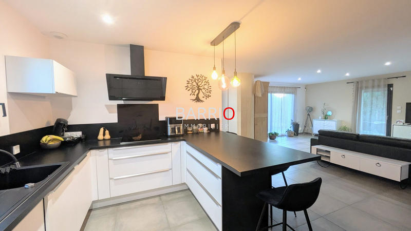 Villa - 107 m² - 4 pièces