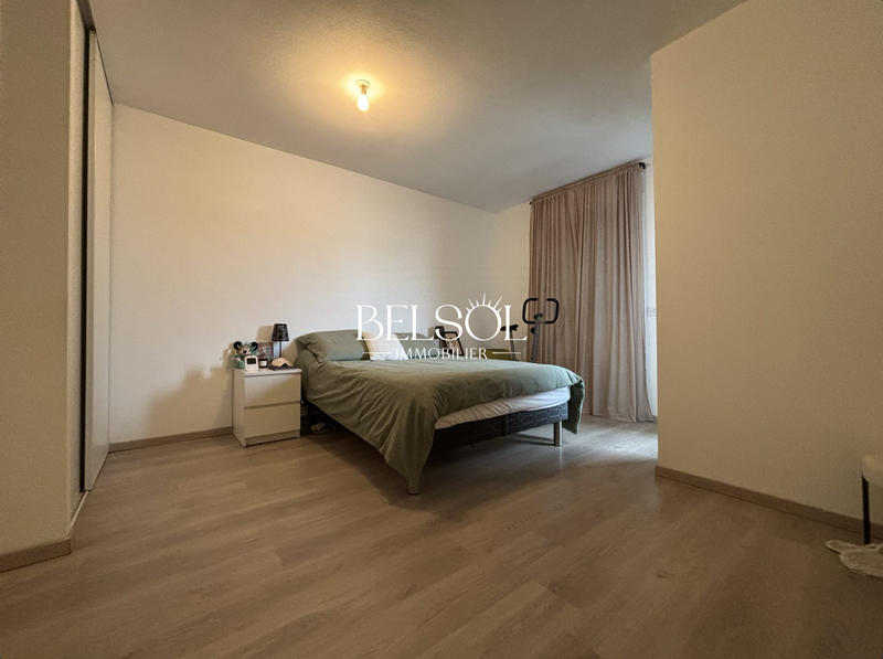 Appartement - 81 m² - 3 pièces