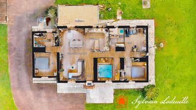 Maison - 120 m² - 5 pièces