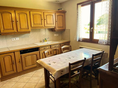 Maison - 90 m² - 5 pièces