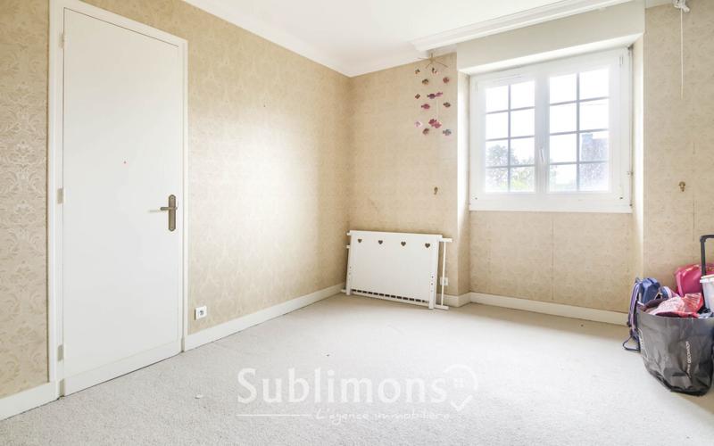 Maison - 184 m² - 8 pièces