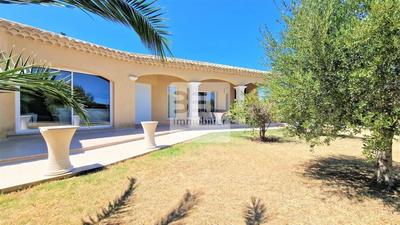 Villa - 168 m² - 5 pièces