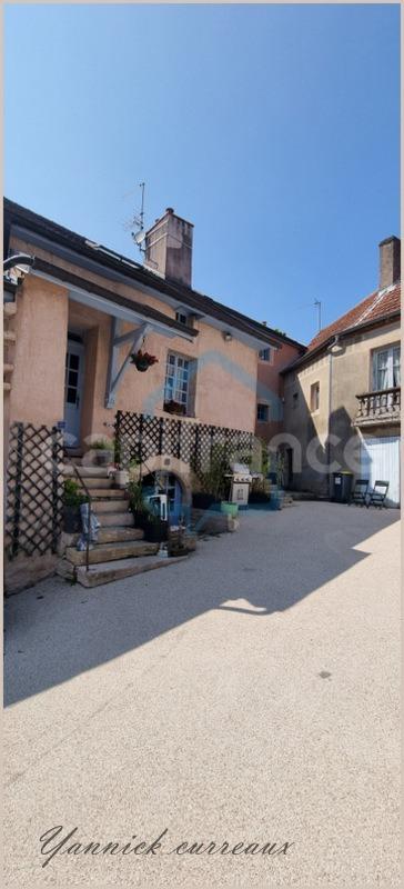 Maison - 152 m² - 5 pièces