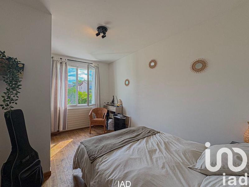 Maison - 240 m² - 7 pièces