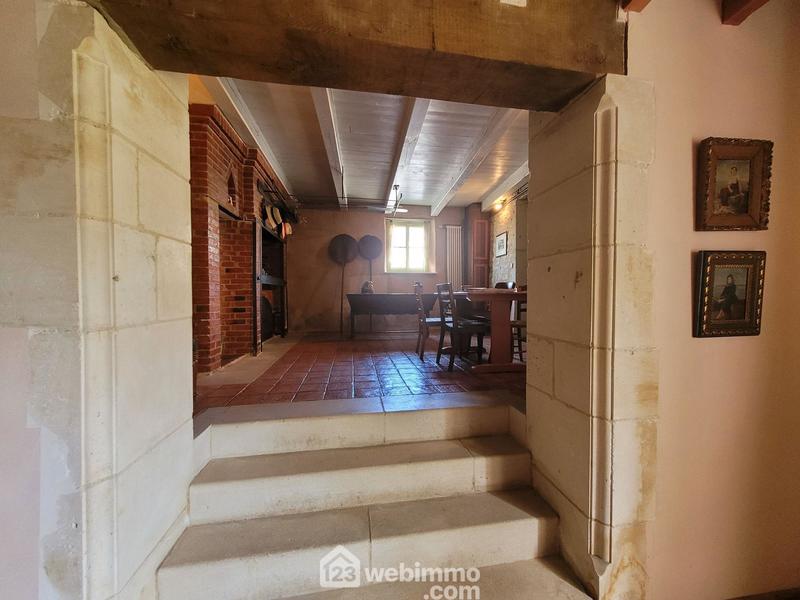 Maison - 338 m² - 10 pièces