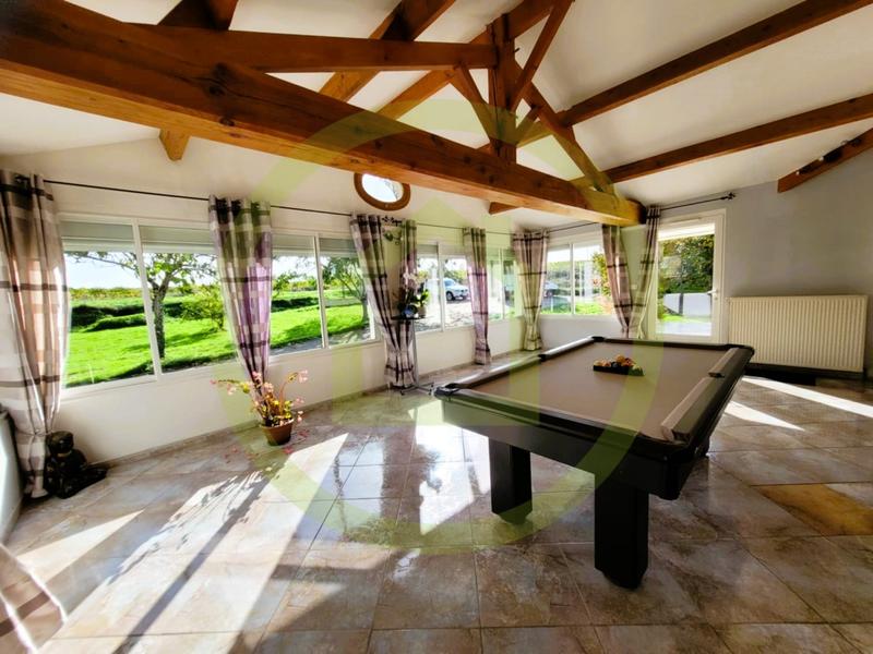 Maison - 165 m² - 5 pièces