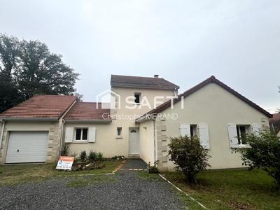 Maison - 127 m² - 9 pièces