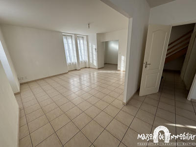 Appartement - 94 m² - 3 pièces