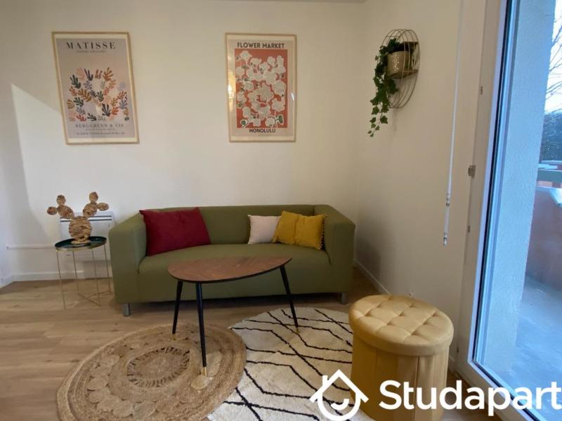 Chambre - 10 m² - 1 pièce