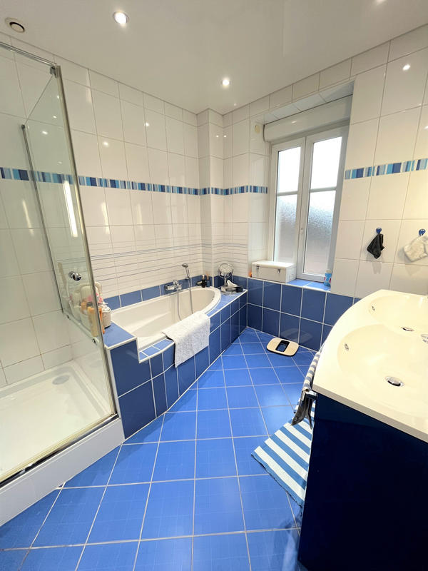 Appartement - 152 m² - 5 pièces