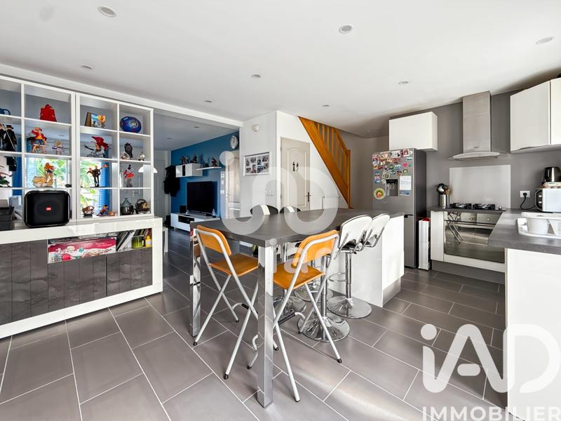 Maison - 92 m² - 4 pièces