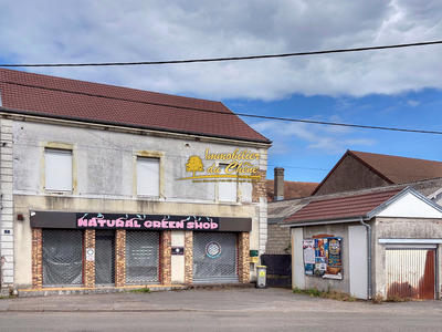 Maison - 200 m² - 8 pièces