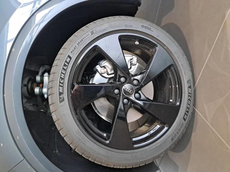 Audi Q5 Tfsi 204 ch Hybride s tronic 7 Quattro s line